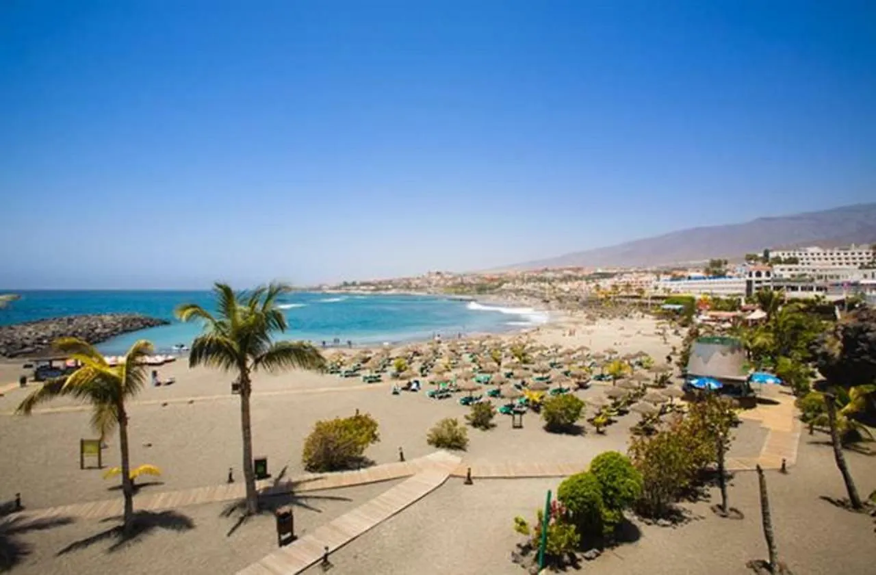 Luxury White Villa With Sea View, Heated Pool Адехе