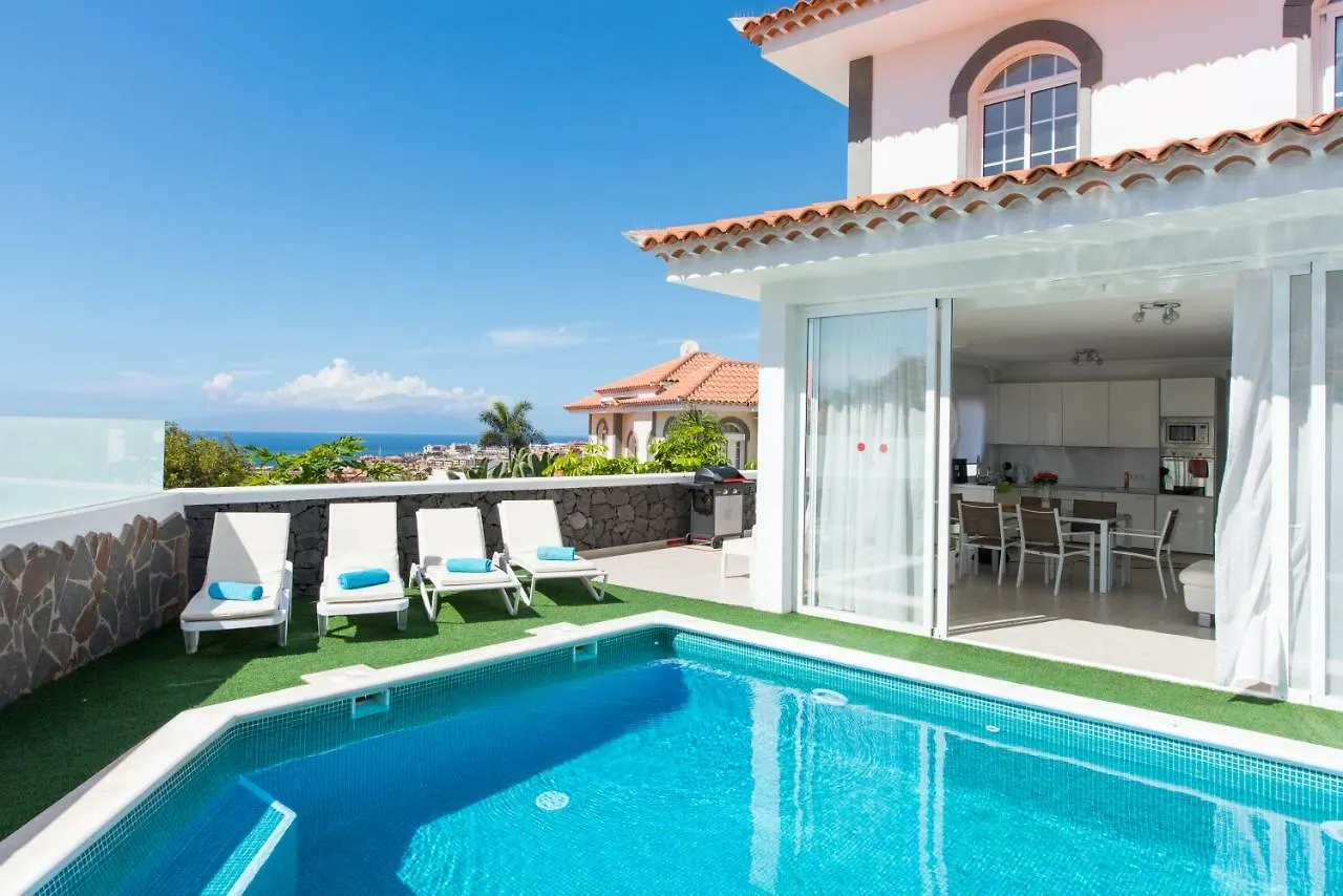Luxury White Villa With Sea View, Heated Pool Адехе